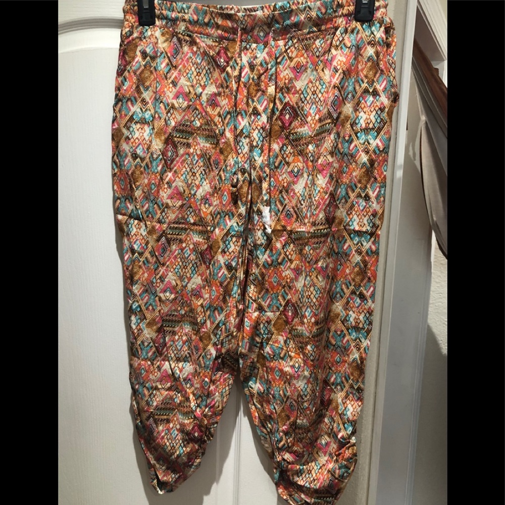 American Rag Capris - Medium NWT